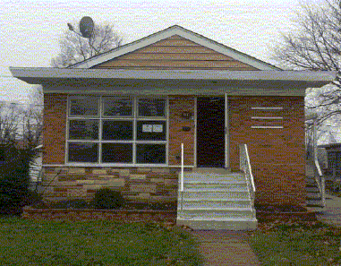 8842 S. Troy Avenue, Evergreen Park, IL 60805 