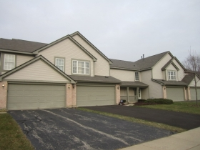 2302 College Green Dr, Elgin, IL 60123 