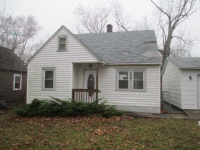 306 Highmoor Dr, Round Lake Park, IL 60073 