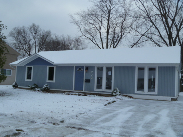 772 Geneva Avenue, Romeoville, IL 60446 