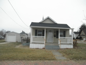 561 Laharpe St, La Salle, IL 61301 