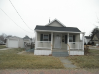 561 Laharpe St, La Salle, IL 61301 