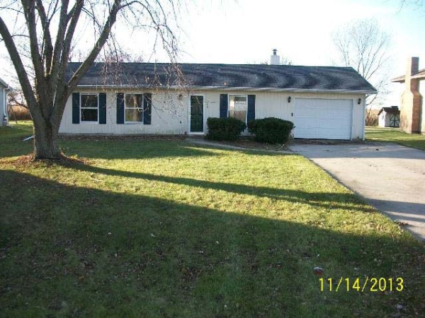 914 Linda Lane, Sandwich, IL 60548 