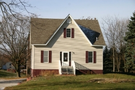 707 NW 3rd Ave, Aledo, IL 61231 