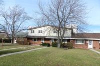 9008 Sherry Ln, Des Plaines, IL 60016 