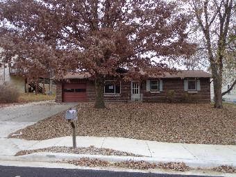 520 E Lake Dr, Edwardsville, IL 62025 