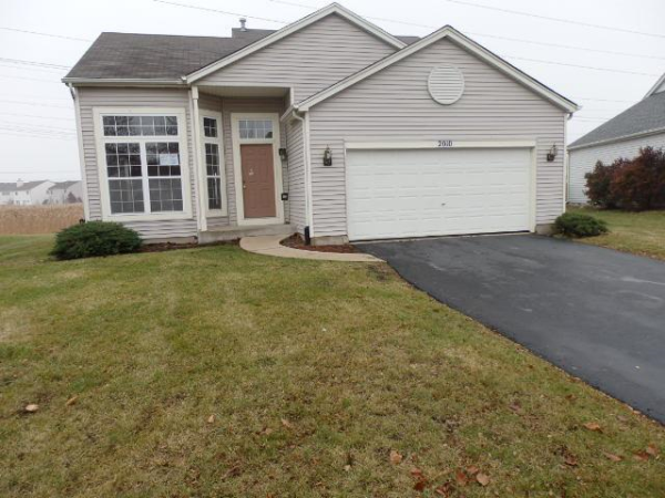 2010 Prairie Ridge Dr, Plainfield, IL 60586 