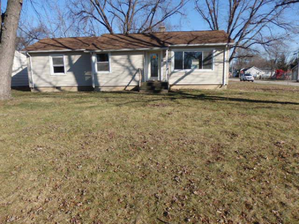 2300 University Street, Crest Hill, IL 60403 