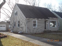 1812 Pierce Ave, Rockford, IL 61103 