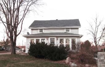 8083 Green St, Dixon, IL 61021 