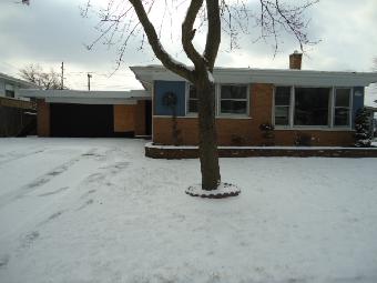 208 W Normandy Dr, Chicago Heights, IL 60411 