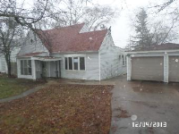 320 Brierhill Dr, Round Lake Park, IL 60073 