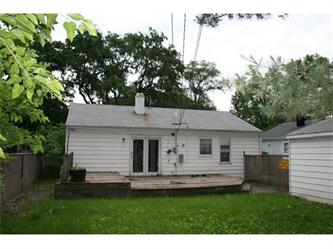 830 Landon Ave, Winthrop Harbor, IL 60096 