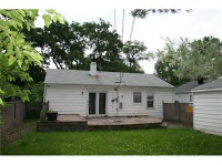 830 Landon Ave, Winthrop Harbor, IL 60096 