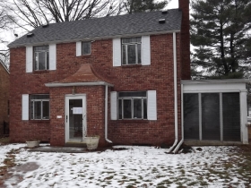 1000 E Seneca Pl, Peoria, IL 61603 