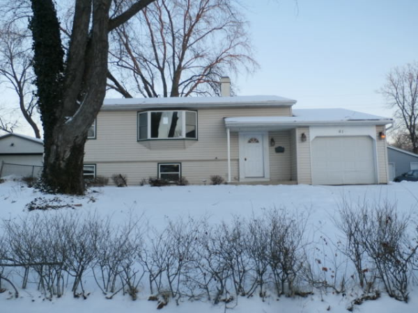 51 N Alameda Dr, Carpentersville, IL 60110 