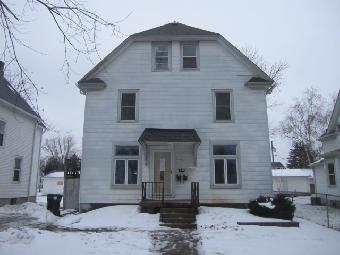 2736 Emmaus Ave, Zion, IL 60099 