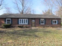 5904 Deer Trl, Godfrey, IL 62035 