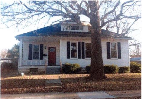 122 Kansas Ave, Belleville, IL 62221 