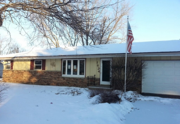 1624 Nelson Drive, Machesney Park, IL 61115 