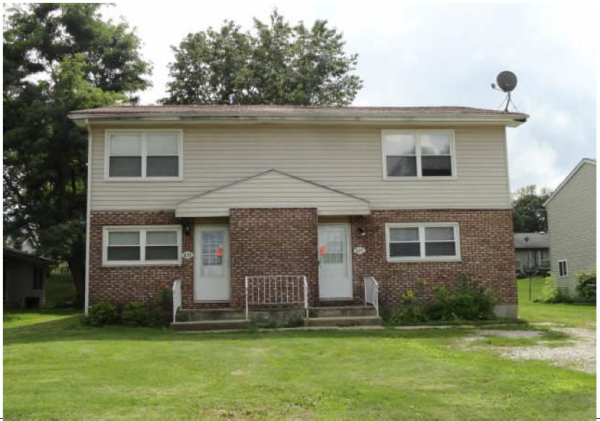 833 /835 Washington St, Woodstock, IL 60098 