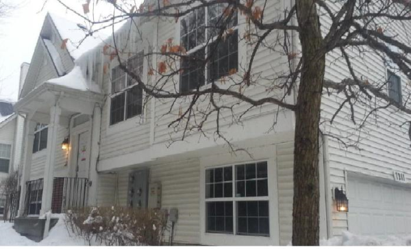 7211 Flagg Creek Dr, La Grange, IL 60525 