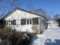 812 Southmoor St, Round Lake Beach, IL 60073 
