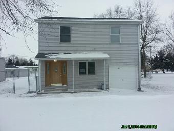 209 W Division St, Braceville, IL 60407 