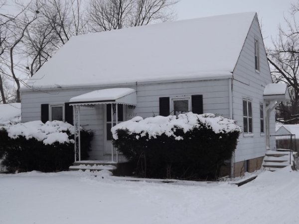 2207 W Hudson St, Peoria, IL 61604 