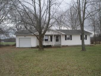 5342 Iola Ln, Farina, IL 62838 