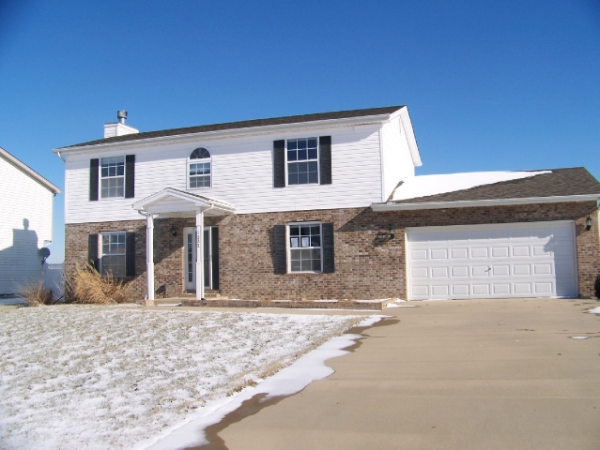 1332 Fieldstone, Waterloo, IL 62298 
