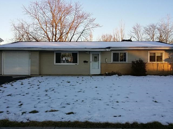 6857 Meadowbrook Lane, Hanover Park, IL 60133 