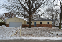 6 Redlick Court, Warrensburg, IL 62573 