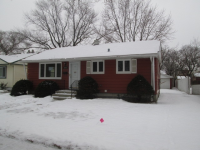 2216 Magnolia Street, Des Plaines, IL 60018 