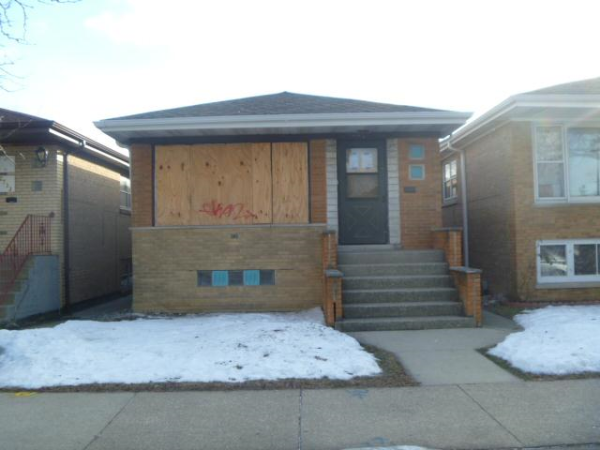 2735 W 35th Pl, Chicago, IL 60632 