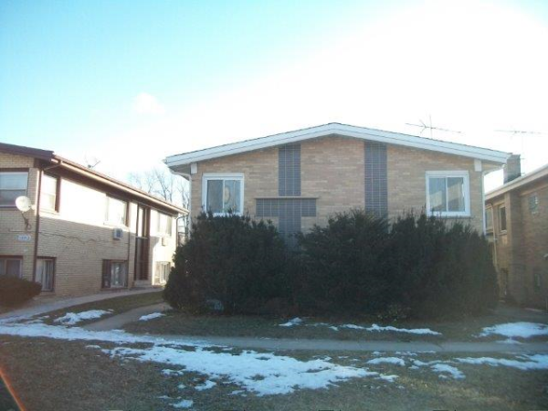 18417 S Torrence Av, Lansing, IL 60438 