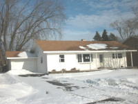 2104 Burr Oak Lane, Lindenhurst, IL 60046 