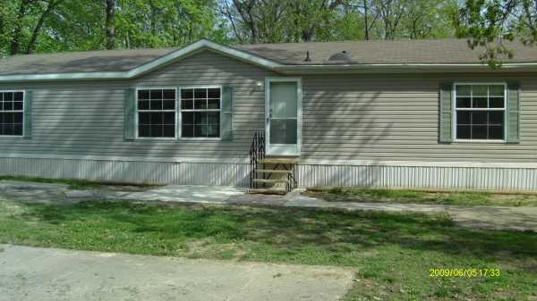 813 Janie St., Auburn, IN 46706 