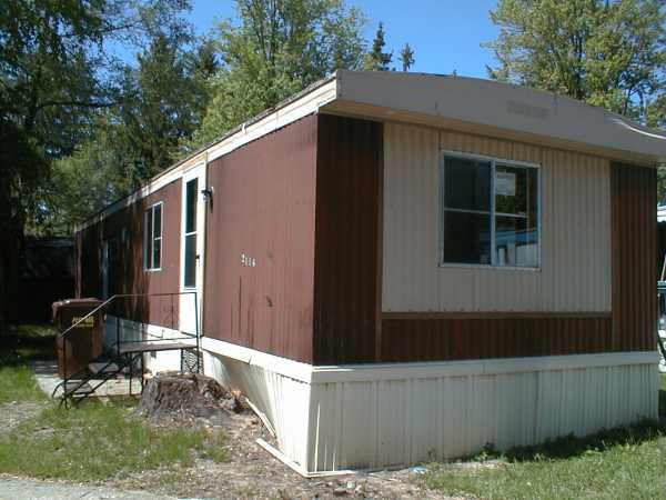 2116 Wayne St., Auburn, IN 46706 