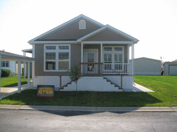 4915 Twin Acre, Indianapolis, IN 46235 