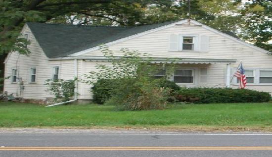 1107 East Joliet Street, Crown Point, IN 46307 