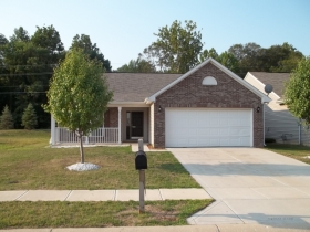 8321 EXTON RD, INDIANAPOLIS, IN 46239 