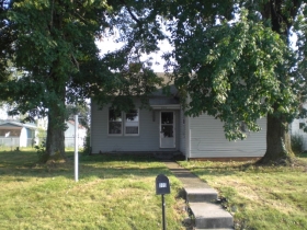 305 E 12TH STREET, HUNTINGBURG, IN 47542 