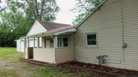 1606 SOUTHDALE AVE, FORT WAYNE, IN 46816 