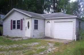 742 South April Drive, Cromwell, IN 46732 