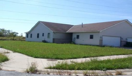 1705 West 86th Lane, Merrillville, IN 46410 