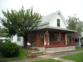 1003 N SEXTON ST, RUSHVILLE, IN 46173 