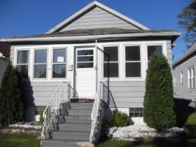 2304 WHITE OAK AVE, WHITING, IN 46394 