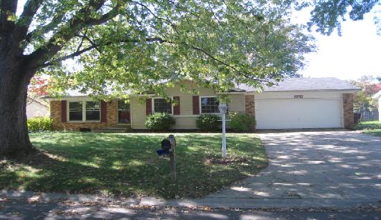 1737 Canterbury Drive, Elkhart, IN 46514 