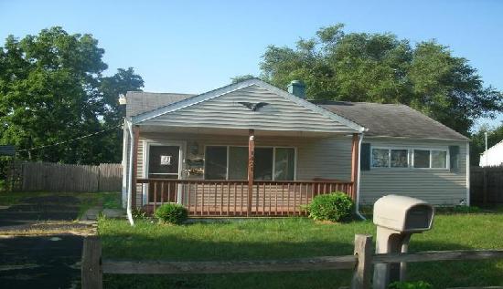 1421 Illinois Street, New Castle, IN 47362 